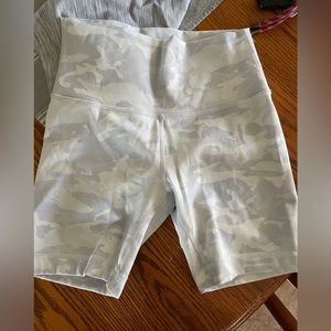 Lululemon biker short